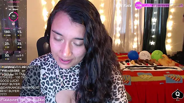 Robin_H00t_2 stripchat live cam model