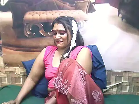 IndianSexyLady20 stripchat live cam model