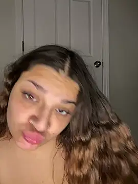 treasurebabii stripchat live cam model