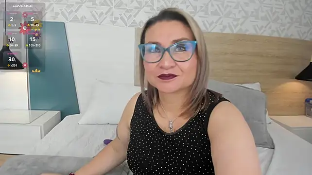 melinna_sins stripchat live cam model