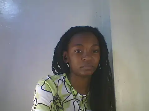 cutebrownny stripchat live cam model