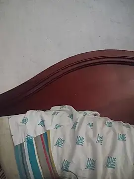 bitch77_ stripchat live cam model