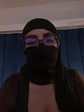 mirandacute stripchat live cam model