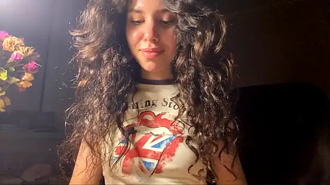MeggyCartie stripchat live cam model