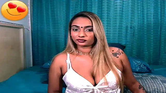 sexyindianchic stripchat live cam model
