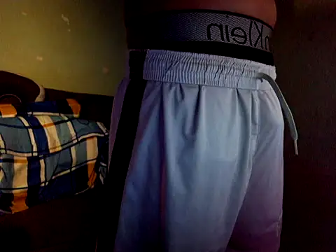 boyhigh1997 stripchat live cam model