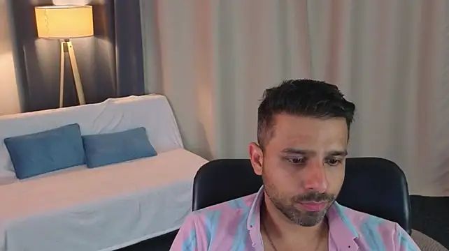 RyannSteel stripchat live cam model