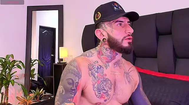 dilan_scootk_j stripchat live cam model