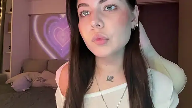 EdaAridas stripchat live cam model