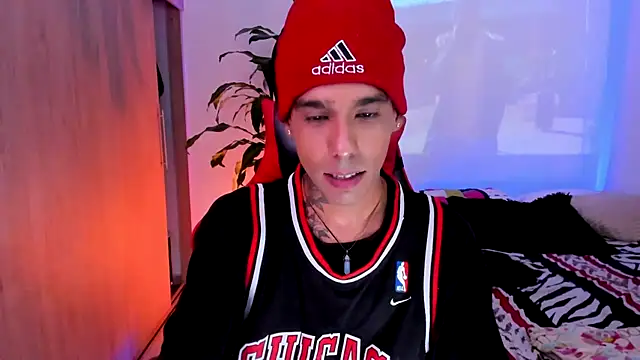 Damianwhite stripchat live cam model