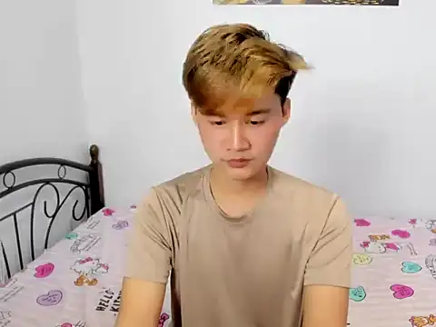 urasian_jhon stripchat live cam model