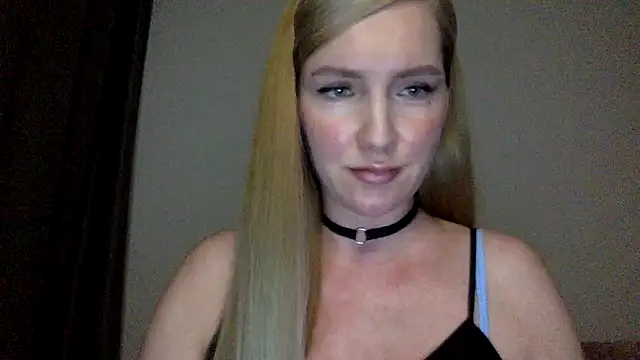 Neralith stripchat live cam model