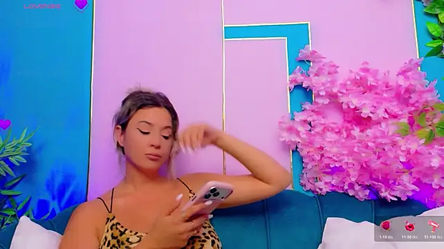 AriannaSins stripchat live cam model