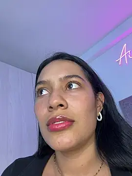 Aishajb_02 stripchat live cam model