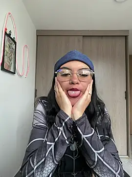 milica_ stripchat live cam model