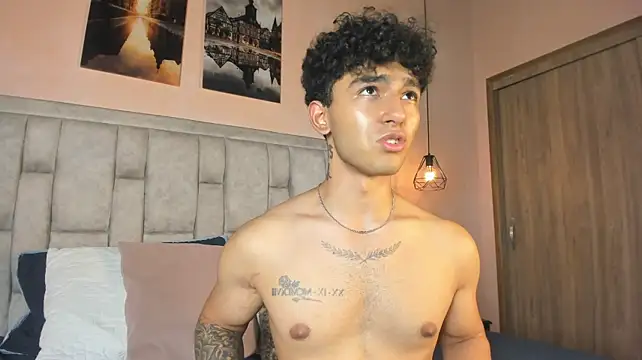 Kairoxxx_ stripchat live cam model