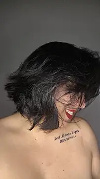 Ale_le stripchat live cam model
