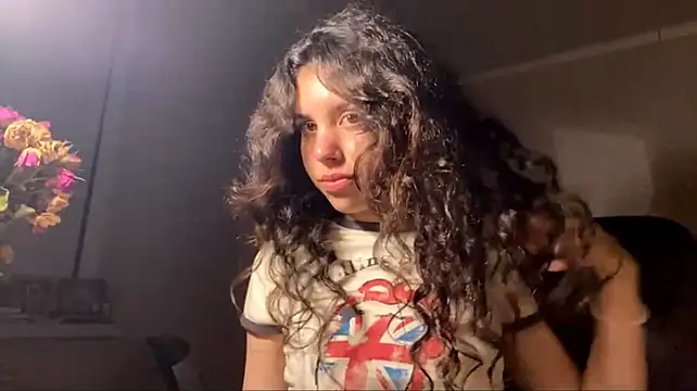 MeggyCartie stripchat live cam model