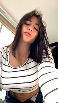 HannaBeckett stripchat live cam model