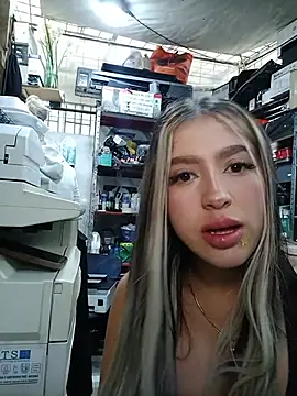 eva-2023 stripchat live cam model