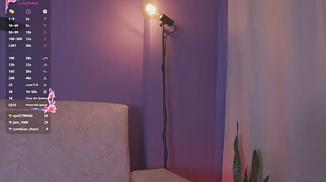 roselinedior stripchat live cam model
