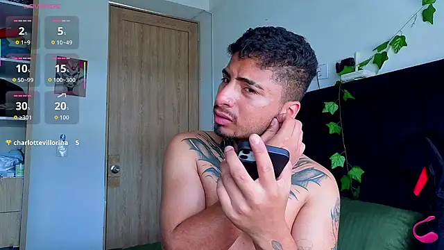 JuanCamiilo_66 stripchat live cam model