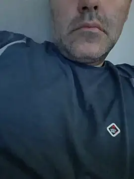 LeoMaduroSP stripchat live cam model