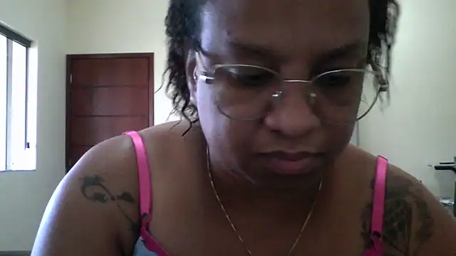 Mineirasafada2026 stripchat live cam model