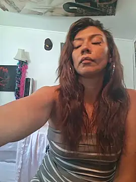 MzThangTooCute stripchat live cam model