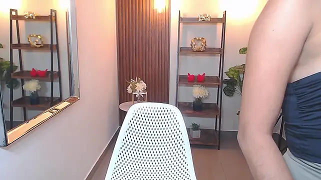 _Lucy_Grey_ stripchat live cam model