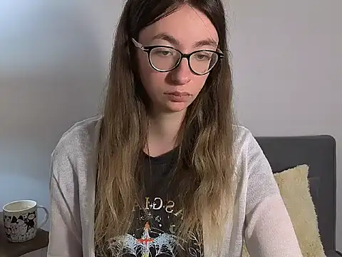 AnnaNatural stripchat live cam model