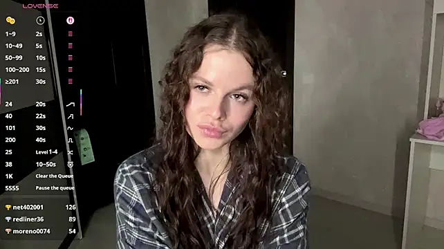 Nebula_Veratti stripchat live cam model