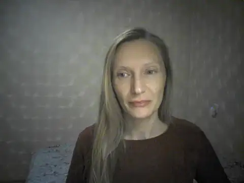LunaBelle2 stripchat live cam model