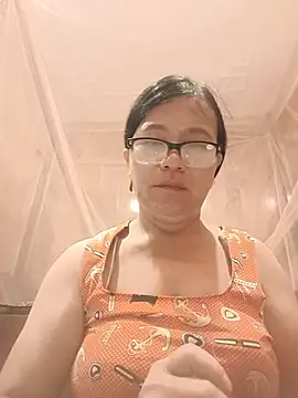 Chilly-wet stripchat live cam model