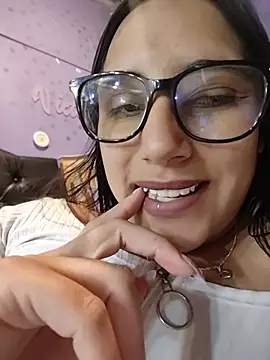 milarous stripchat live cam model