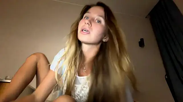 AnyaAfterDark stripchat live cam model