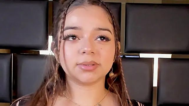 DanielaCapriles stripchat live cam model