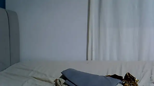Lannah_Sky stripchat live cam model