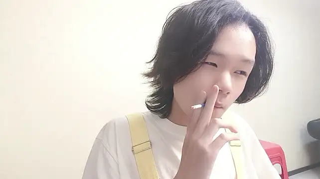 YYW_000 stripchat live cam model