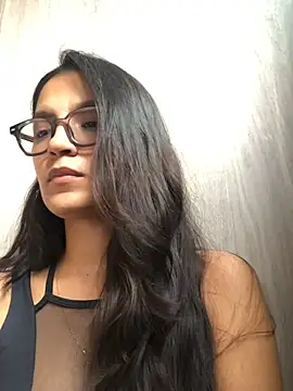 Gia_Mazzon stripchat live cam model