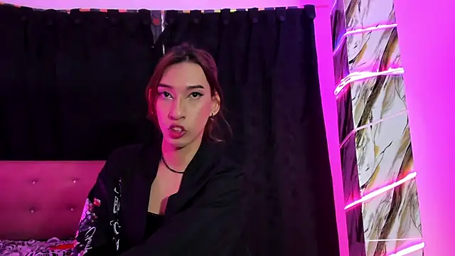 khandyzBlum stripchat live cam model