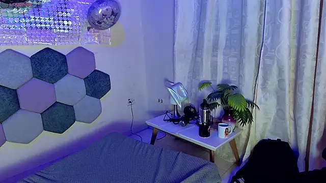 Horny_tgn stripchat live cam model