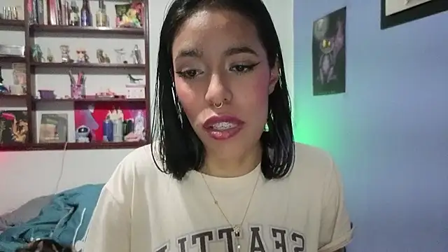 stephania_t stripchat live cam model