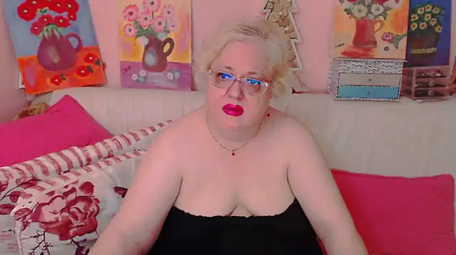 Maturelove_xxx stripchat live cam model