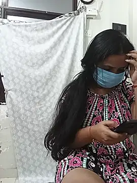 Riya_hot8 stripchat live cam model