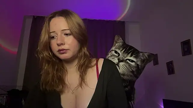 ElanorGahan stripchat live cam model