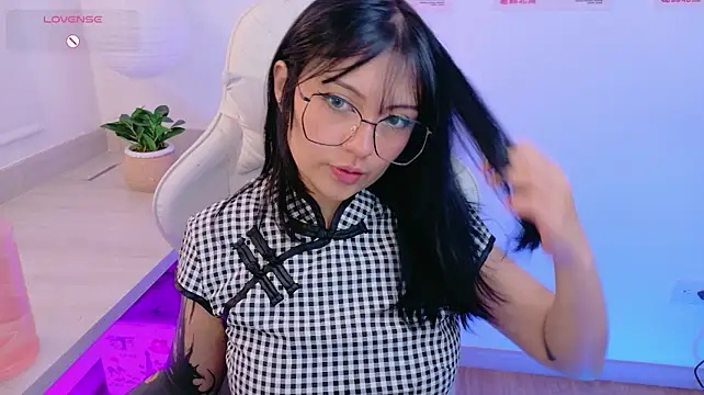 Hannya_moon stripchat live cam model