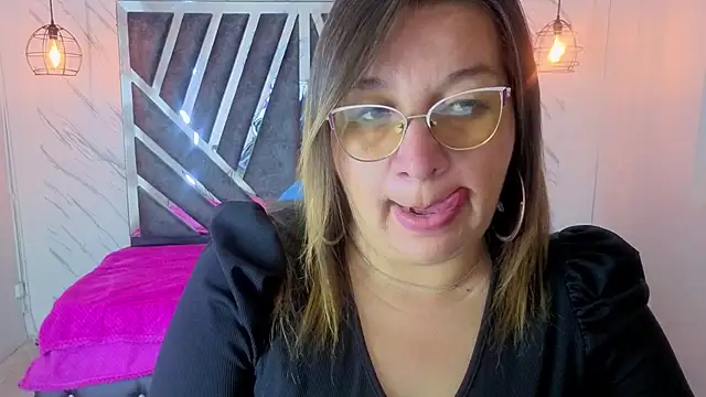 MaylinRosse_ stripchat live cam model