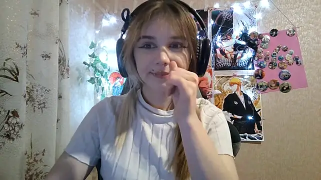 MilaTyan stripchat live cam model