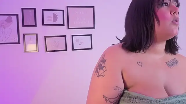 Pamela_tomas stripchat live cam model